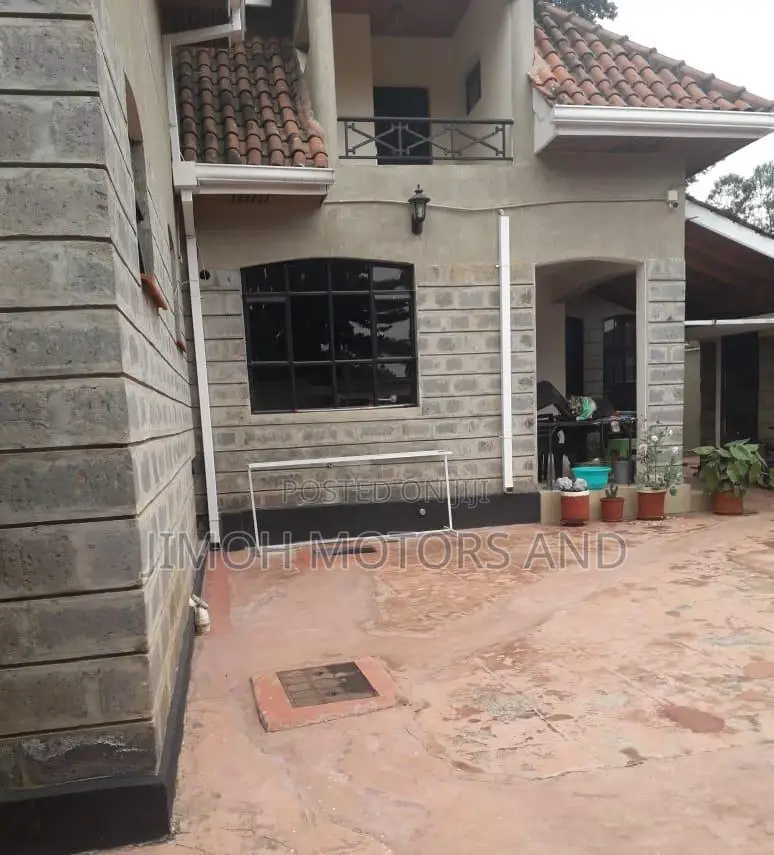 Impressive 3-Bedroom Property for Sale in Parklands/Highridge