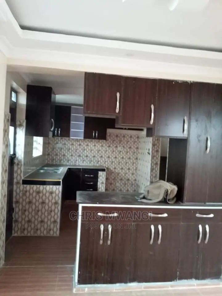Furnished Maisonette with 4 Bedrooms for Sale on Kenyatta Street in Kenyatta Road / Theta