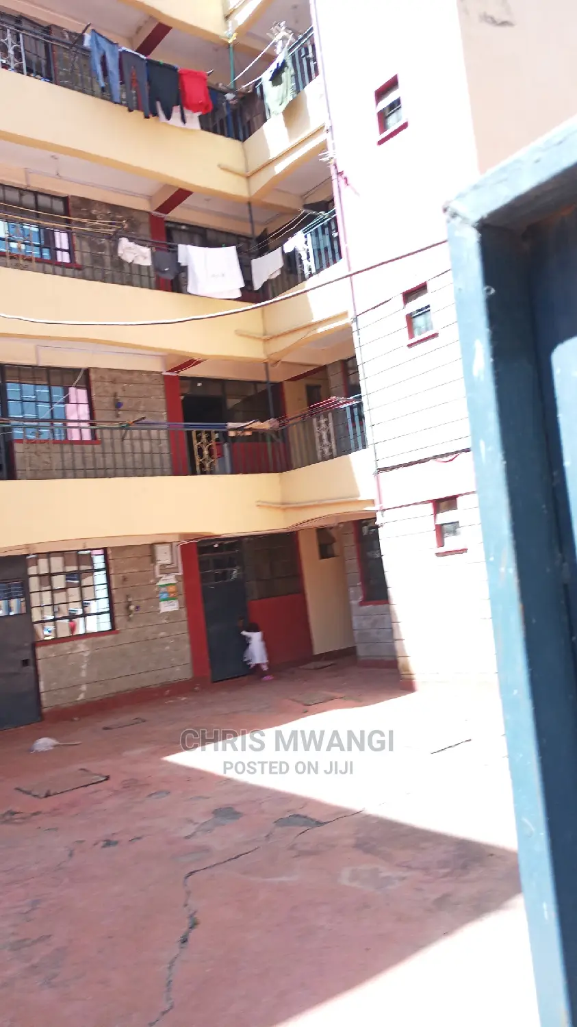 Ruaka's 1-Bedroom Apartment: Upgrade Your Living Space in Ruaka