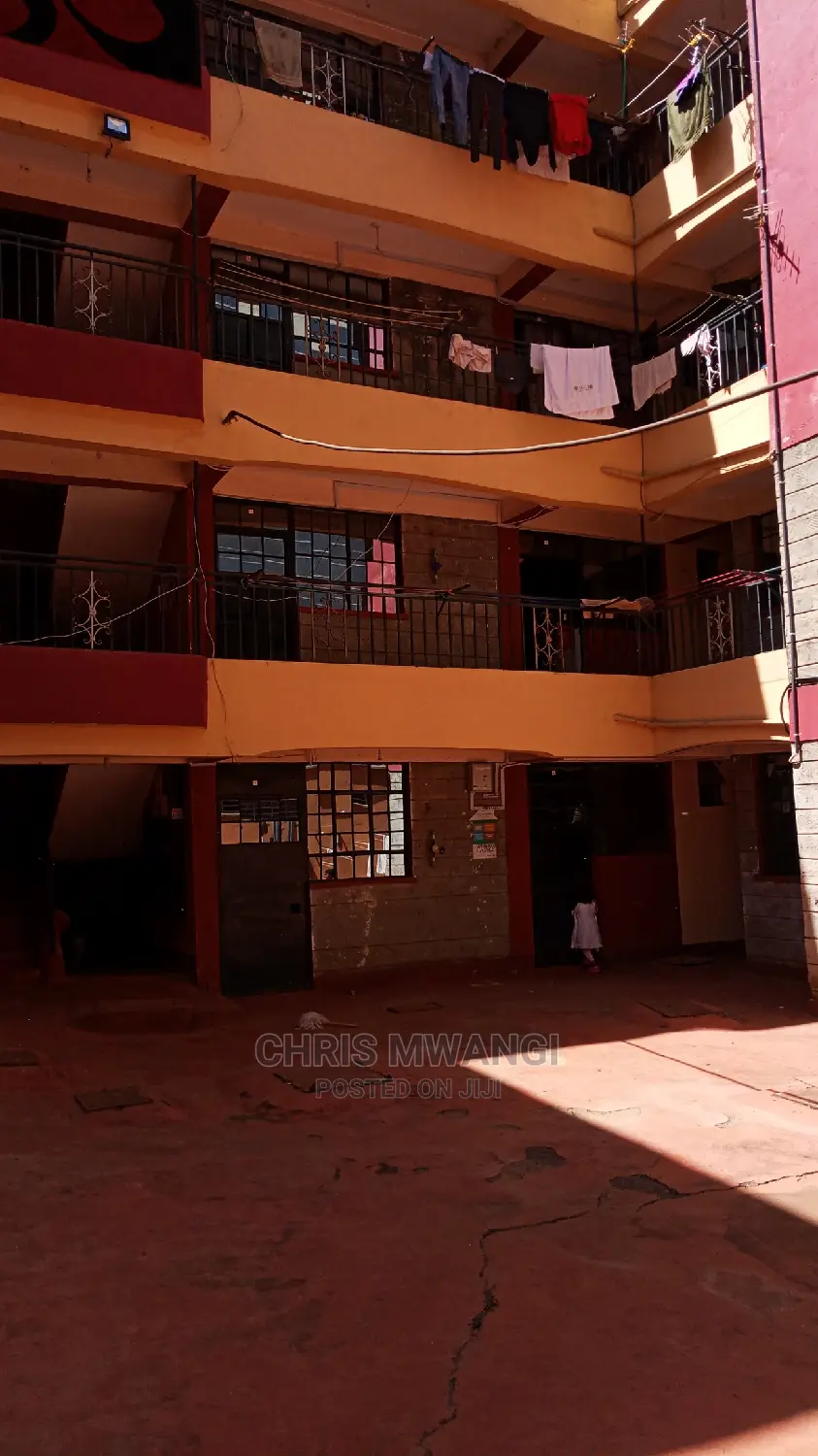 Ruaka's 1-Bedroom Apartment: Upgrade Your Living Space in Ruaka