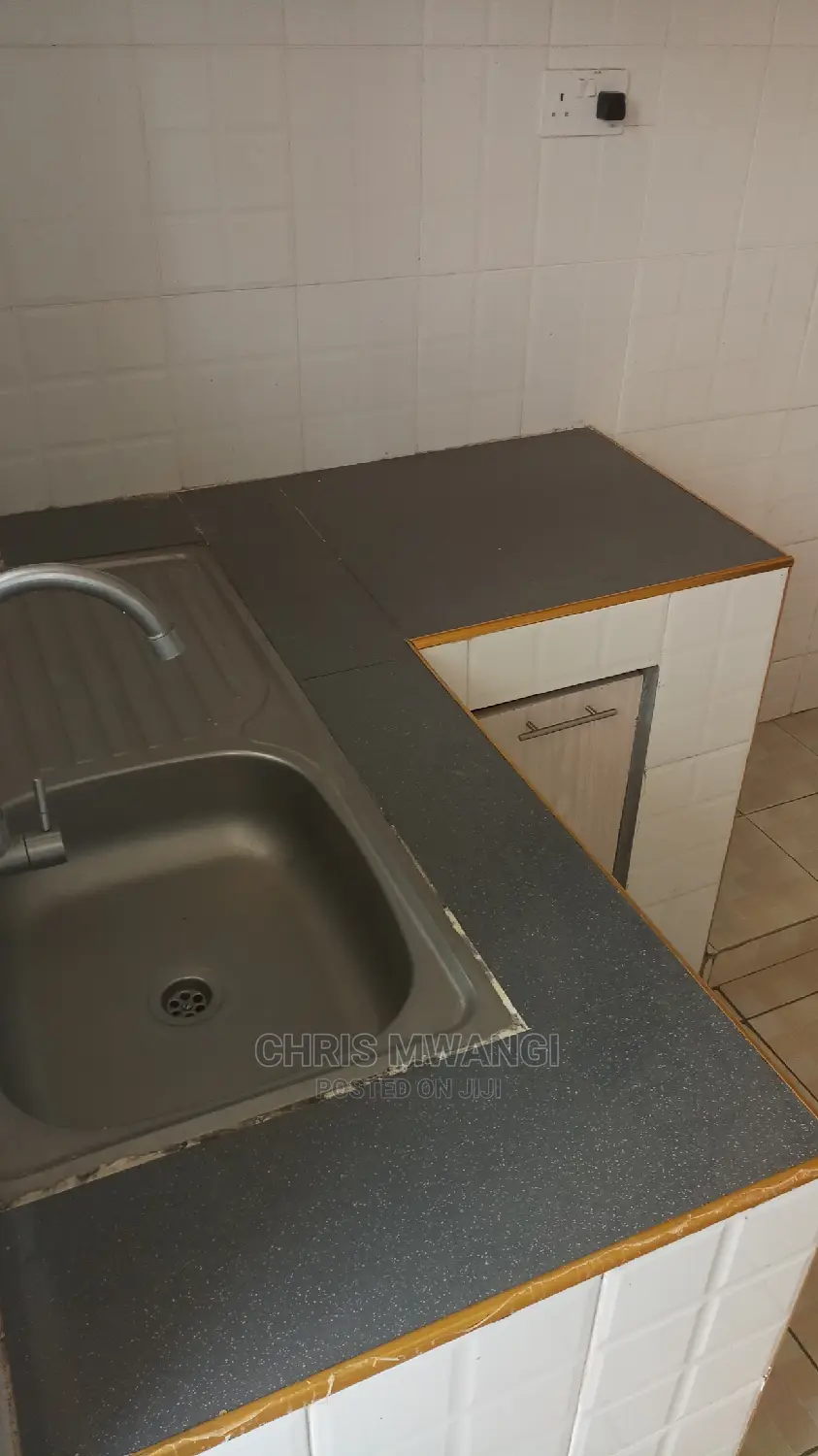 1-Bedroom Apartment in Kahawa Wendani, Cleansheilf for Sale in Kahawa Wendani