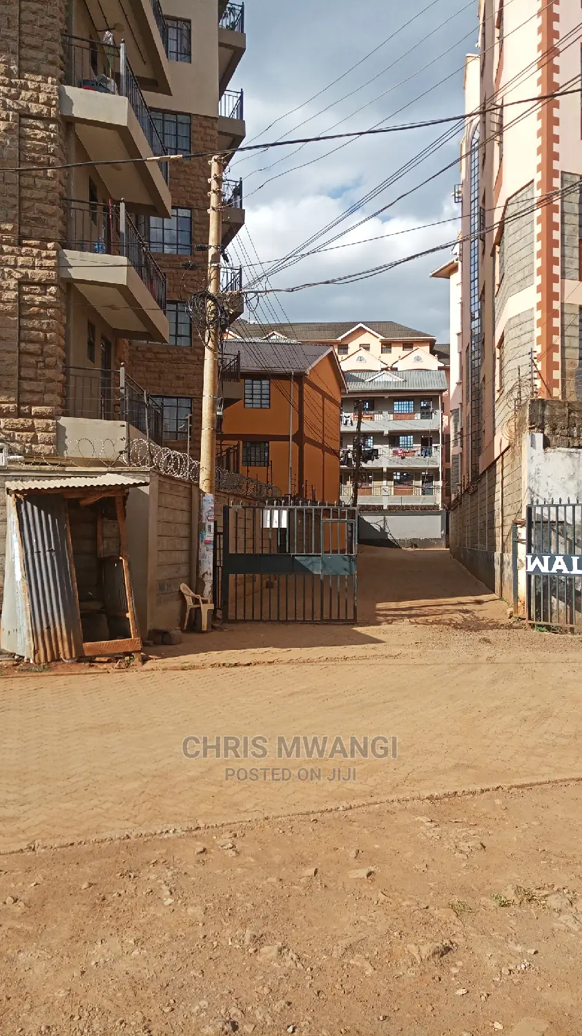 Contemporary 1-Bedroom Apartment in Ruaka Town on Offer in Ruaka