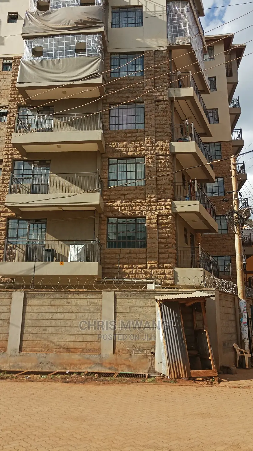 Contemporary 1-Bedroom Apartment in Ruaka Town on Offer in Ruaka