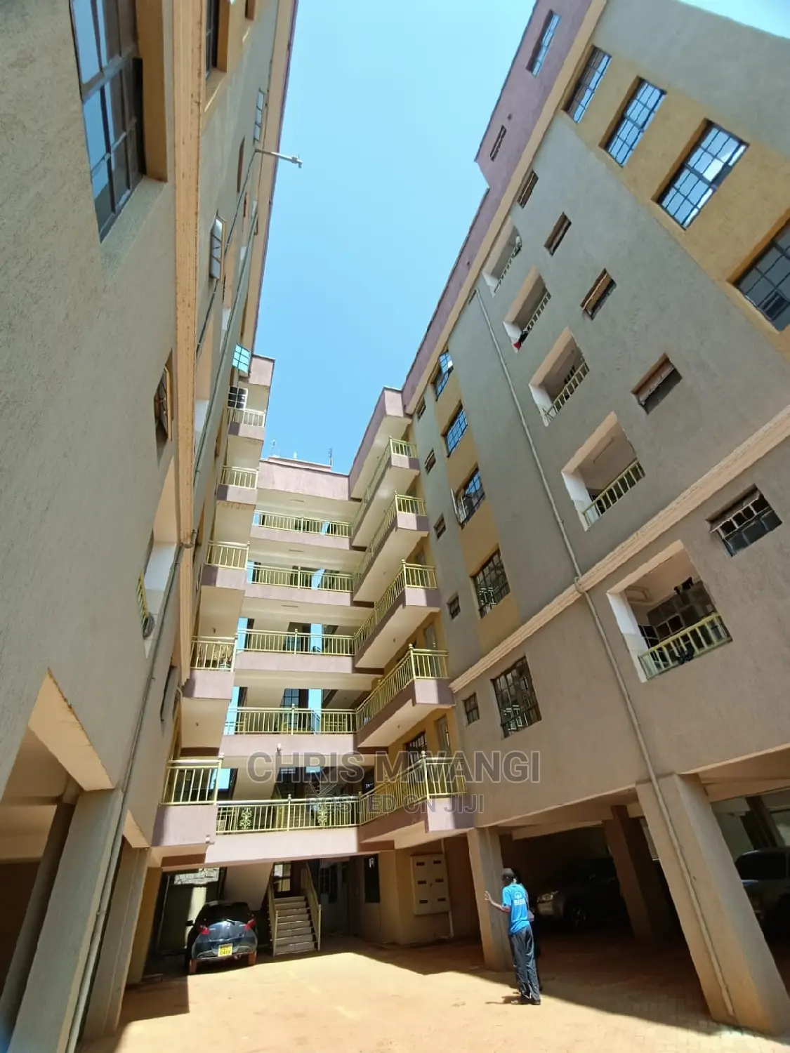 Ruaka Estate: Modern 2-Bedroom Flat for Sale - View Today! in Ruaka