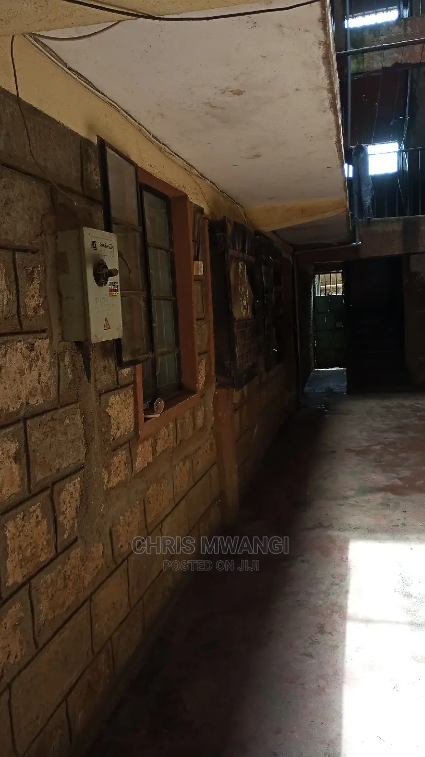 Sonic, Githurai: 2-Bedroom Apartment - Ready for New Owner in Githurai