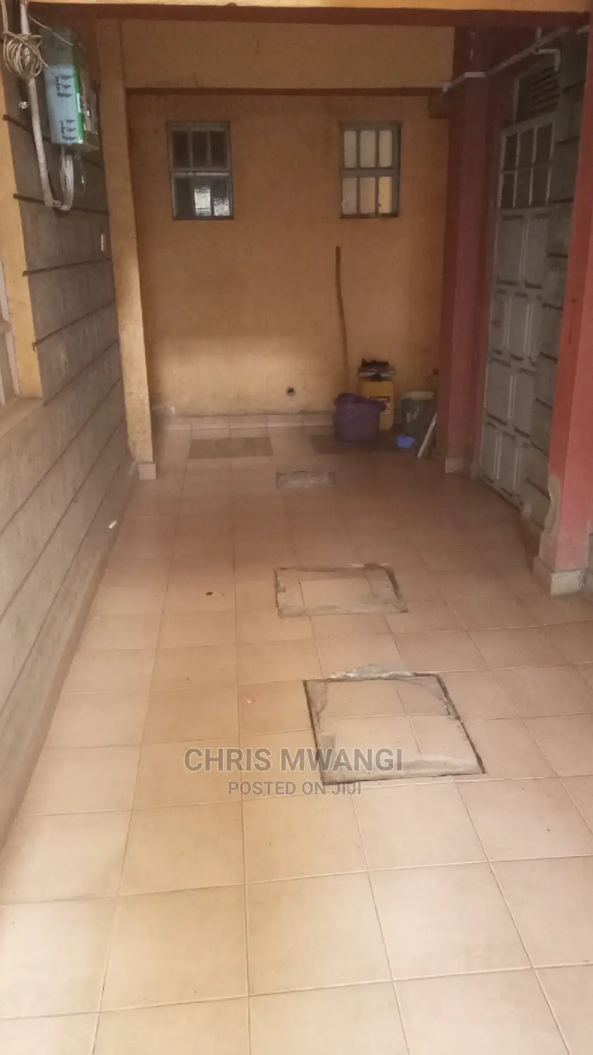 Modern 1-Bedroom Apartment in Kenyatta Road - For Sale in Kenyatta Road / Theta
