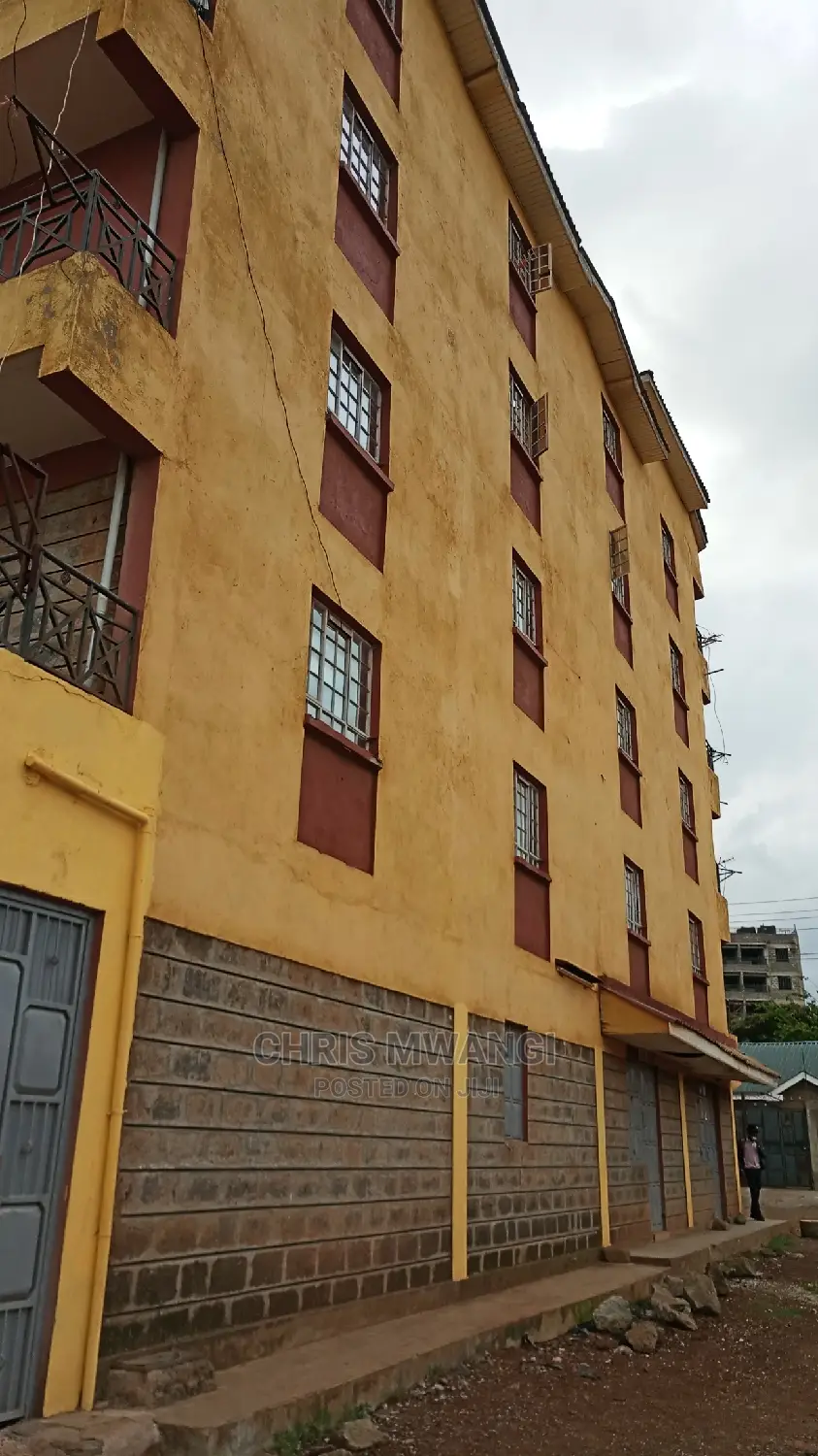 Modern 1-Bedroom Apartment in Kenyatta Road - For Sale in Kenyatta Road / Theta