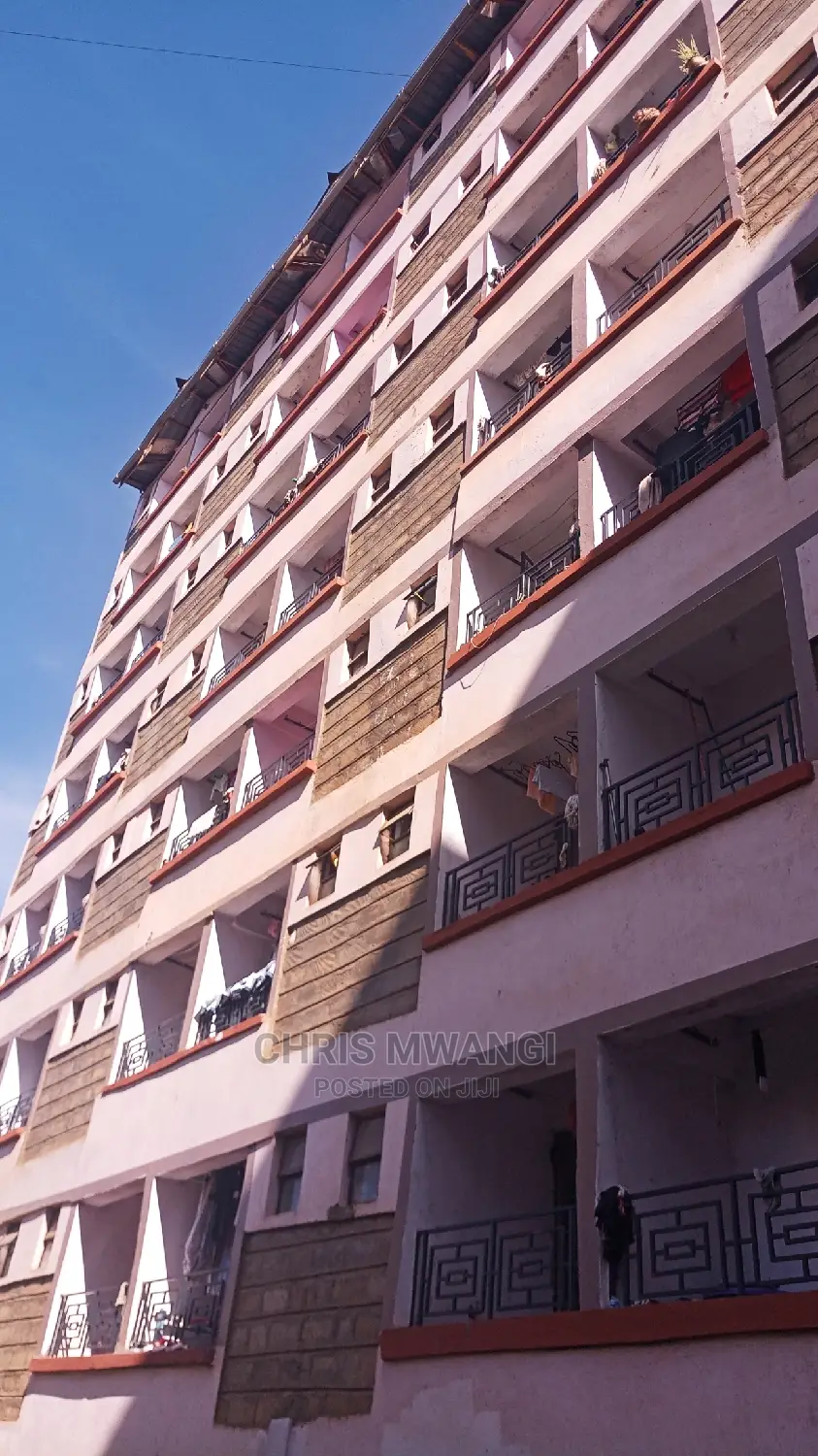 Modern 1-Bedroom Flat in Kinoo, Regen - Now Available in Regen