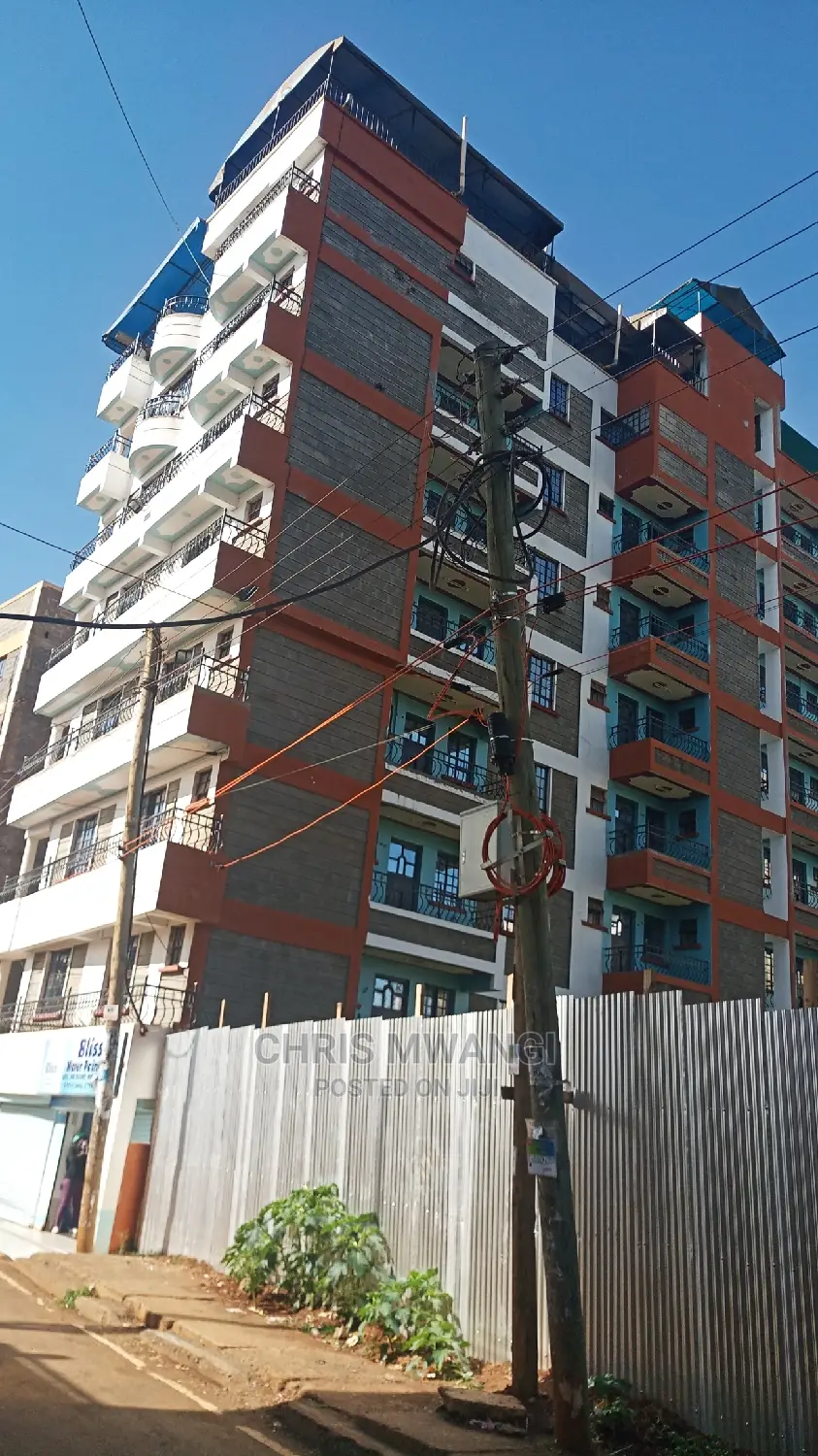 Kinoo 3-Bedroom Flat with Furnishings - Available for Sale in Regen