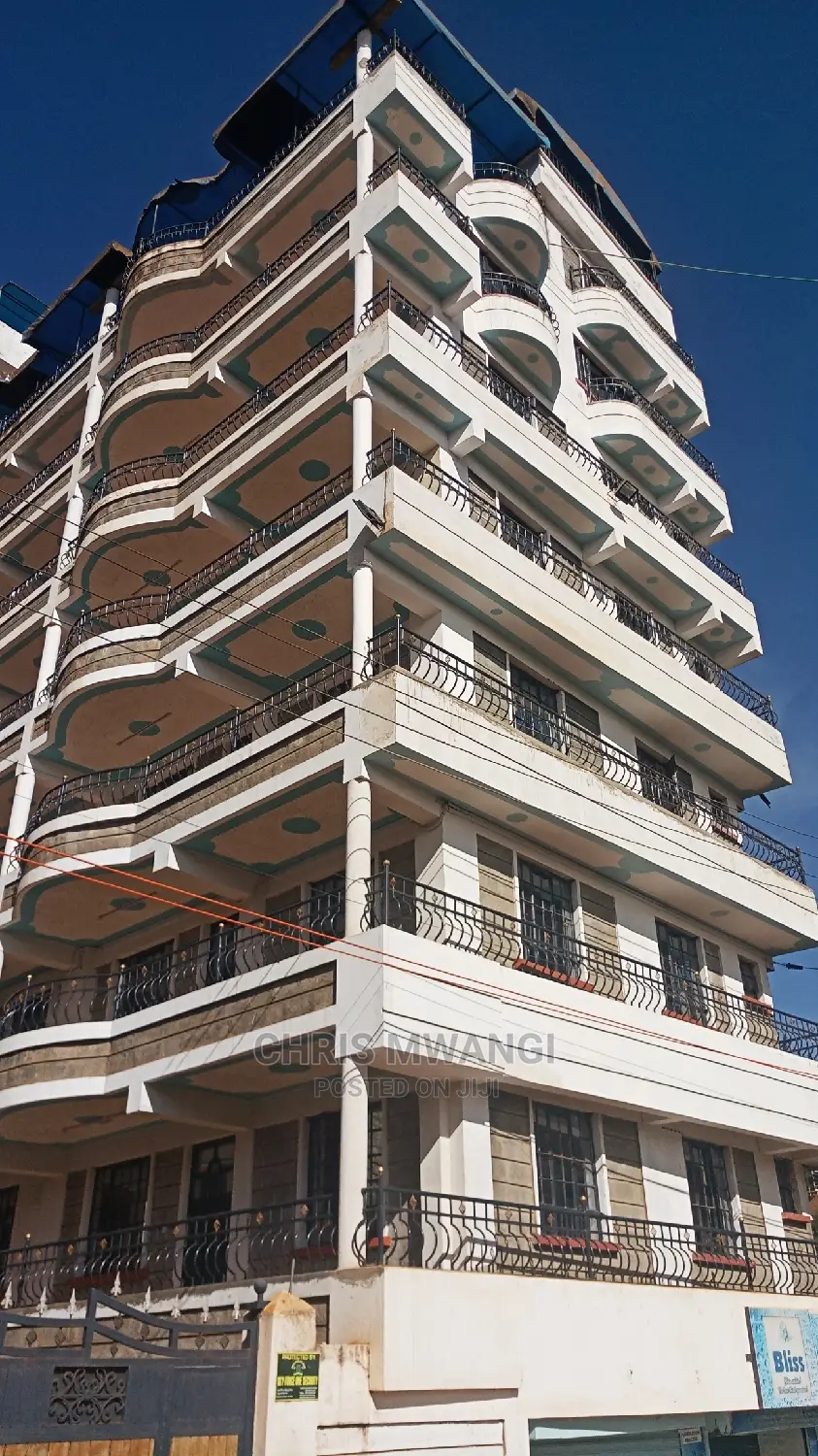 Kinoo 3-Bedroom Flat with Furnishings - Available for Sale in Regen