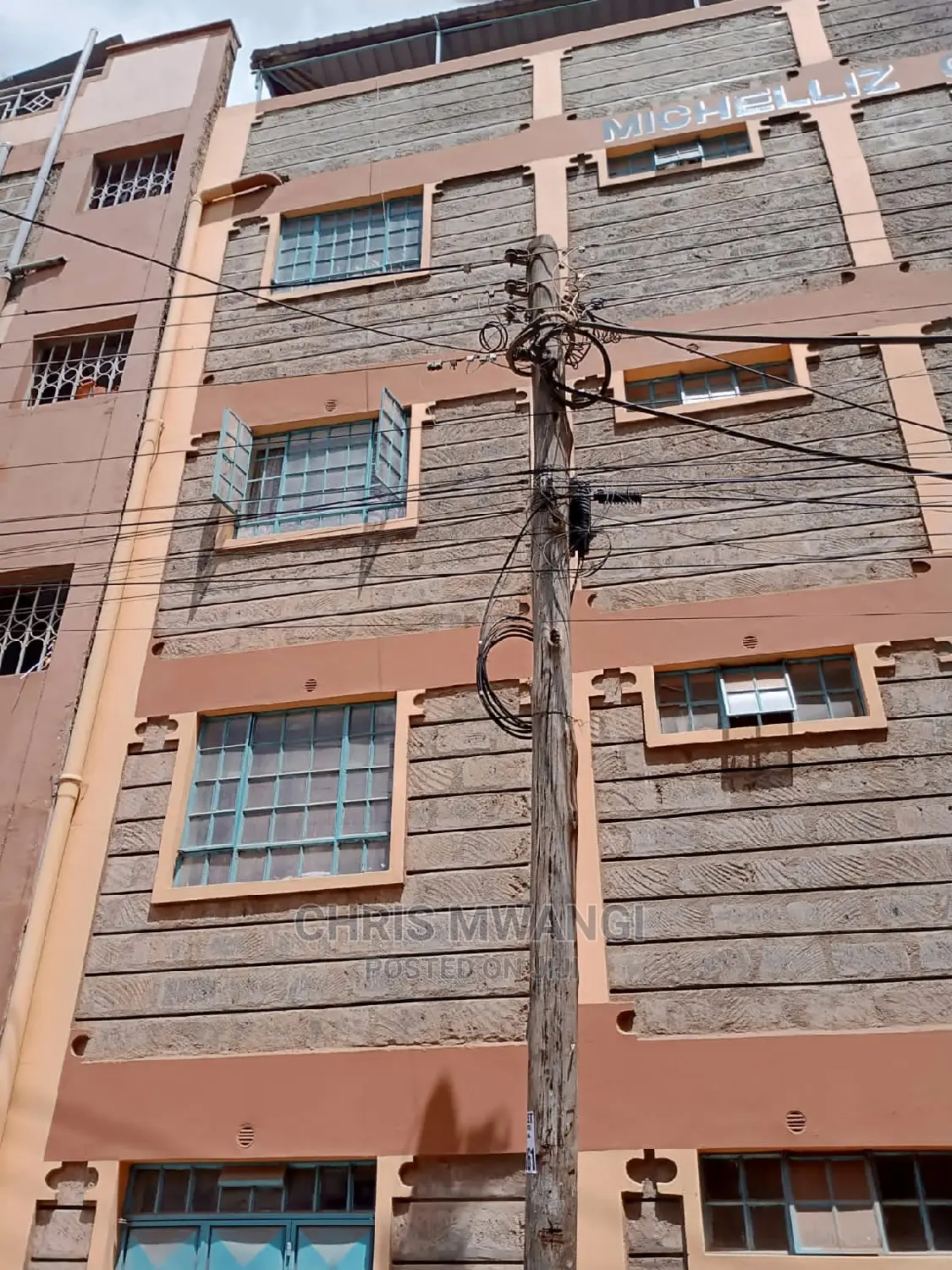 Hunters: Modern 2-Bedroom Apartment in a Block - Up for Sale! in Hunters Estate