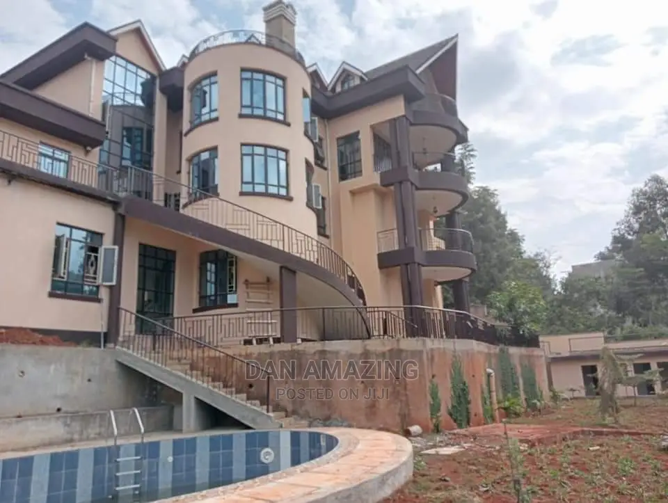 9-Bedroom Maisonette in Exclusive Nyari Neighborhood for Sale in Nyari