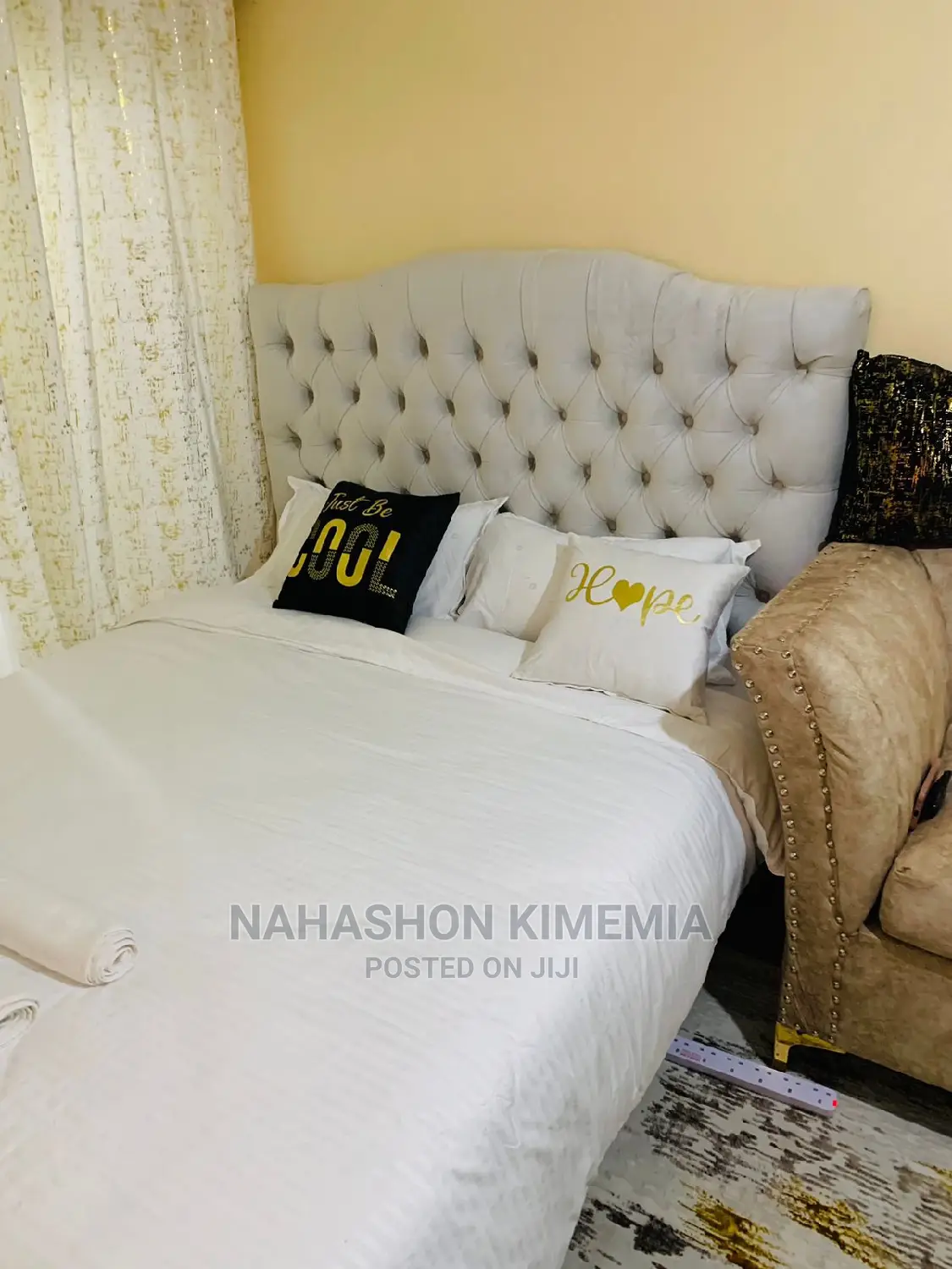 Gold Airbnb Studio in Roysambu, Thika Road - Rent Today, Lumumba Drive in Roysambu