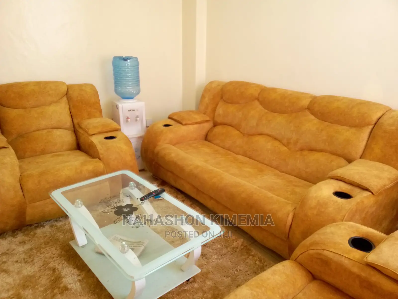 TRM Drive One-Bedroom Airbnb in Roysambu, Thika Road - Short-Term Rental in Roysambu
