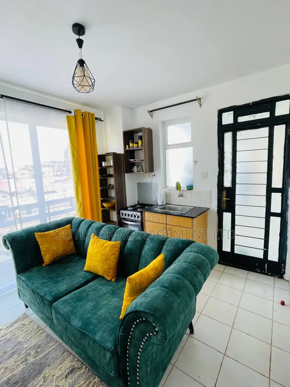 Furnished Studio Apartment in Prime Location on Ngong Rd in Racecourse