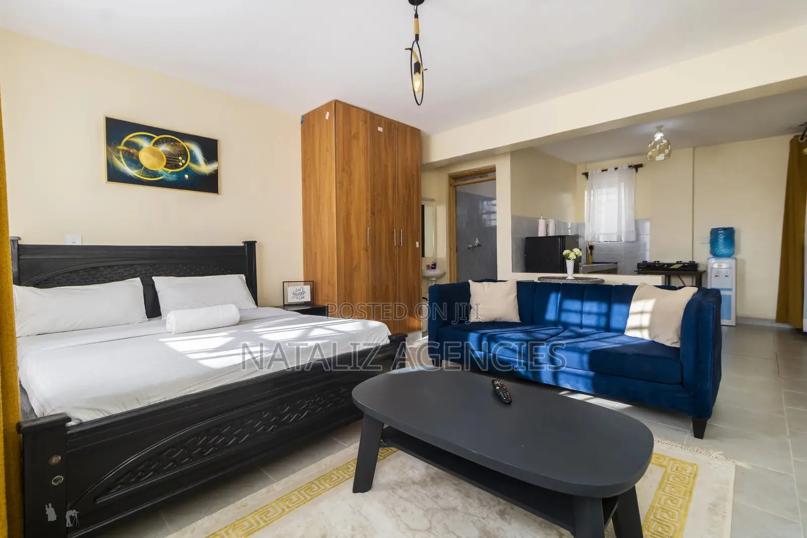Modern Studio Apartment: Long Term/Short Term Rental Offer in Complex Utawala