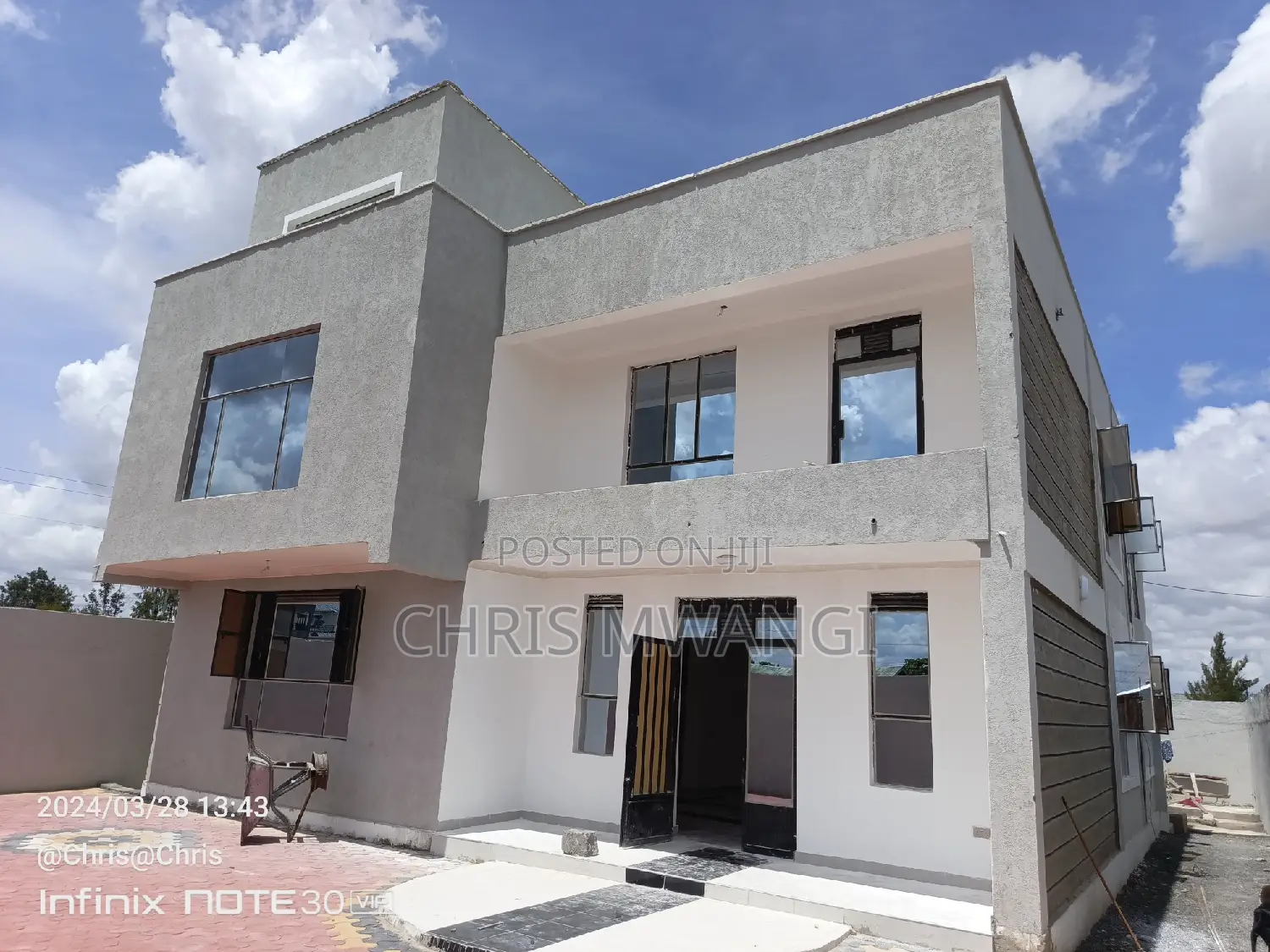 Joska Estate 4-Bedroom Mansion with Furnishings for Sale in Joska