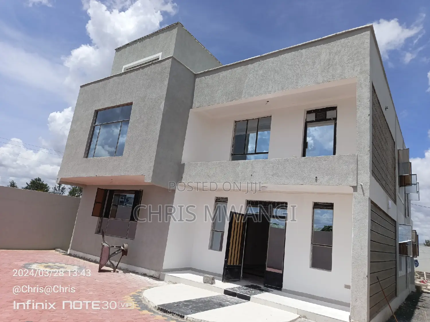 Joska Estate 4-Bedroom Mansion with Furnishings for Sale in Joska