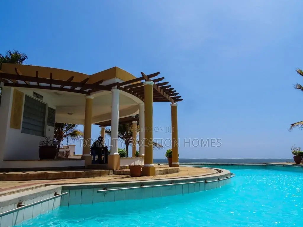 3-Bedroom Beachfront Getaway in Mombasa - Sea Views Included! in Nyali