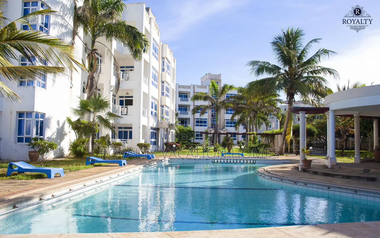 3-Bedroom Beachfront Getaway in Mombasa - Sea Views Included! in Nyali