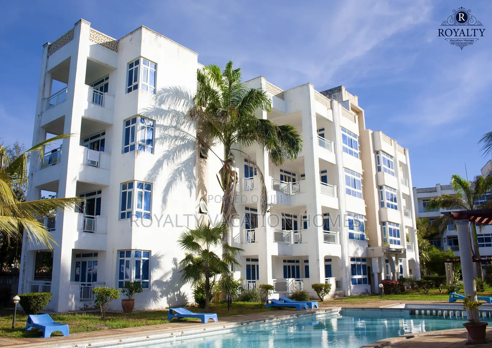 3-Bedroom Beachfront Getaway in Mombasa - Sea Views Included! in Nyali
