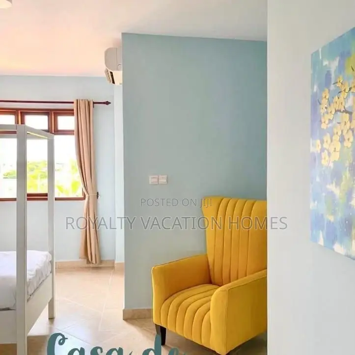 Mombasa Shanzu Beachfront 2-Bedroom Airbnb - Affordable Stay in Shanzu