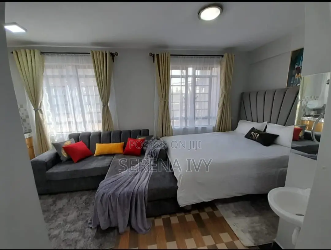 City Studio with Free Parking - Modern Design in Roysambu