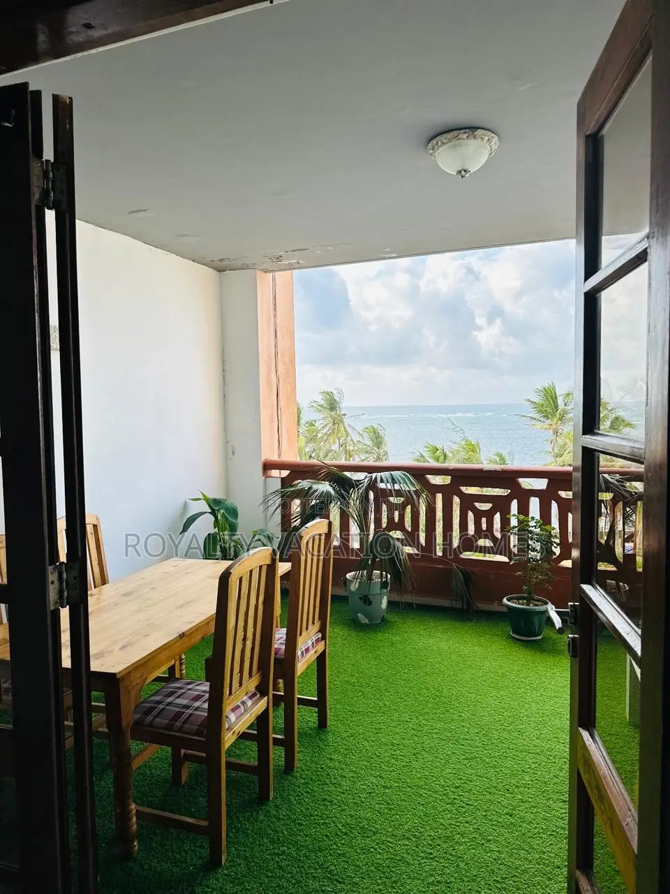 2-Bedroom Airbnb in Mombasa: Stunning Beachfront Apartment in Shanzu