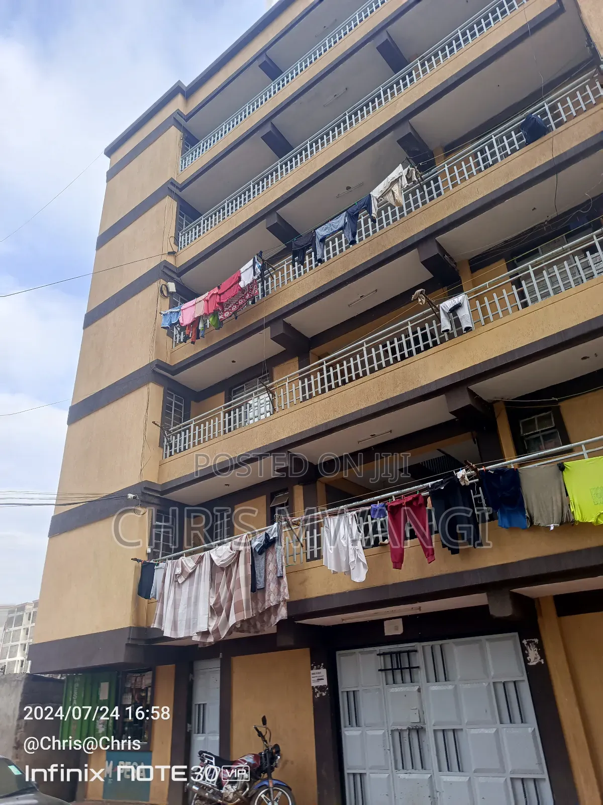 1bdrm Block of Flats in Kiunguro Street, Membley Estate for sale in Membley Estate