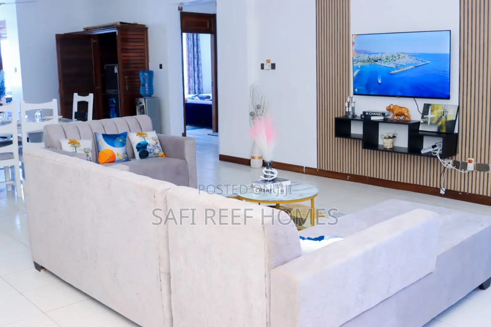 Fantastic and Beautiful 2 Bedroom on the Seafront to Let in Nyali