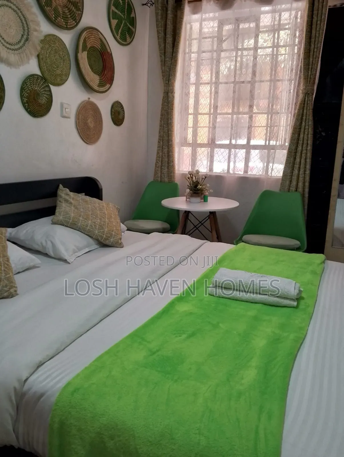 Elegant Lantern Green Studio Airbnb Along Thika Road (TRM) in Roysambu