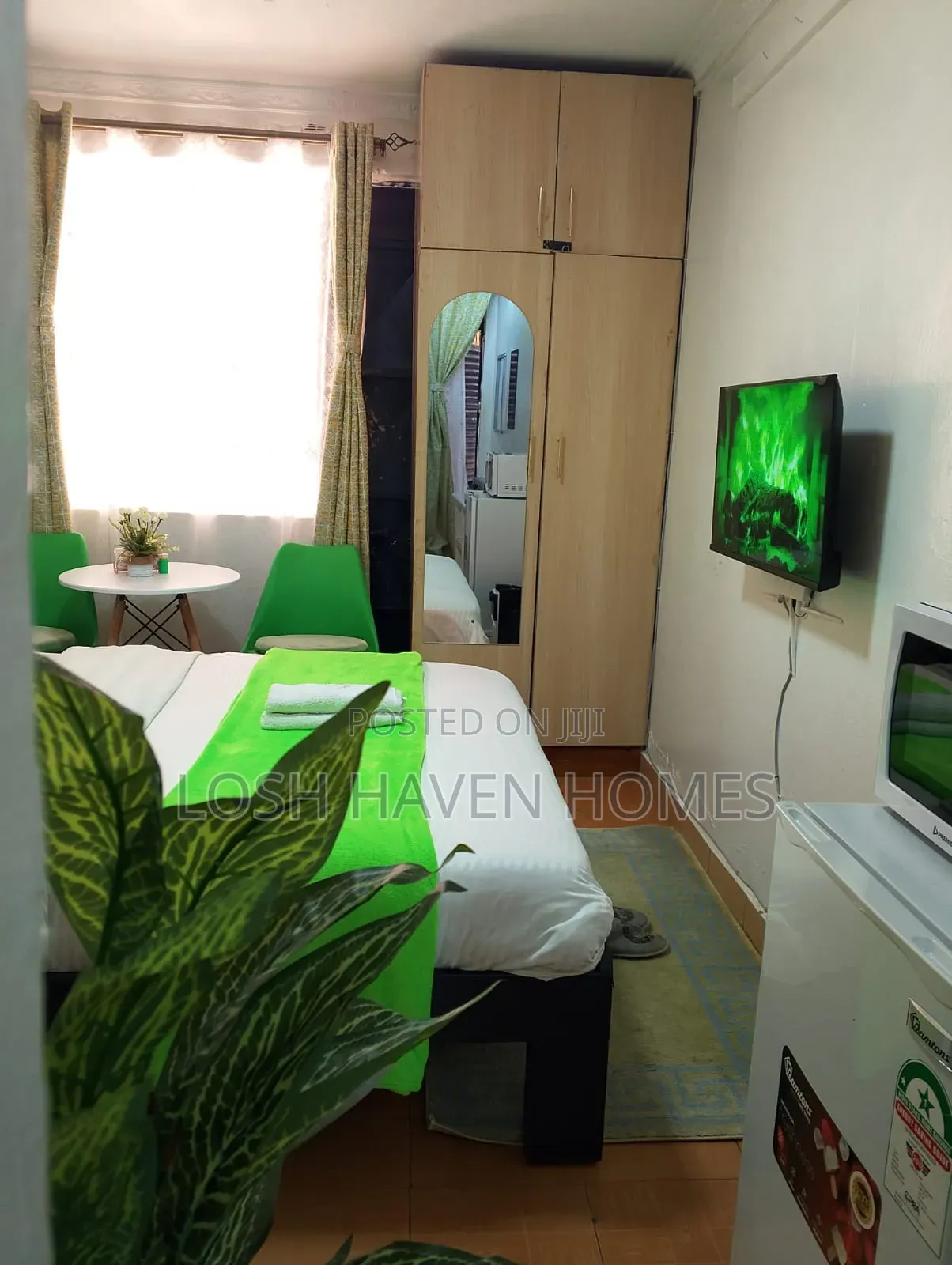 Elegant Lantern Green Studio Airbnb Along Thika Road (TRM) in Roysambu