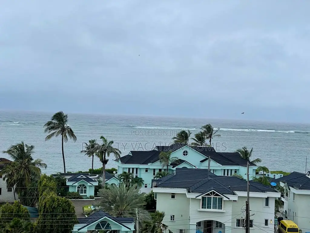 4 Bedroom Holiday Apartment in Mombasa Near Nyali Beach in Kadzandani