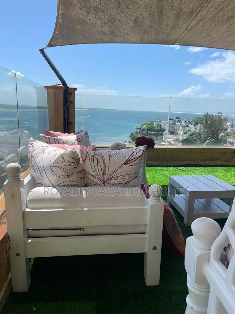 4 Bedroom Holiday Apartment in Mombasa Near Nyali Beach in Kadzandani