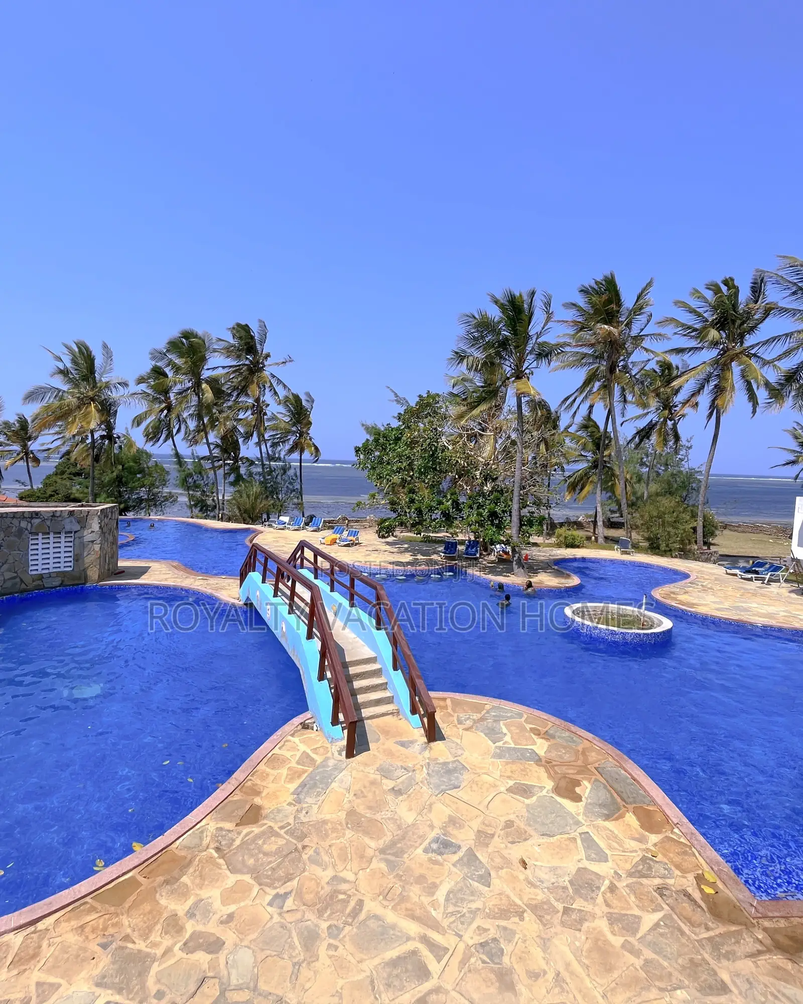 Affordable 2 Br Beach Airbnb Apartment in Mombasa in Shanzu