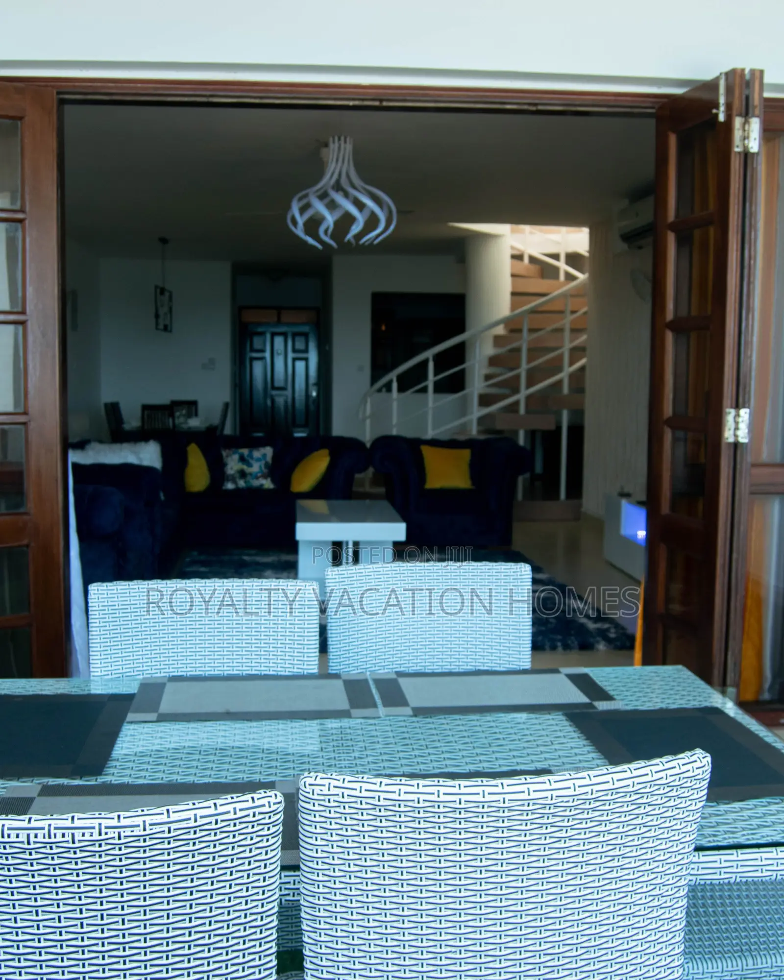 3bedroom Beachfront Apartment in Shanzu, Mombasa. in Shanzu