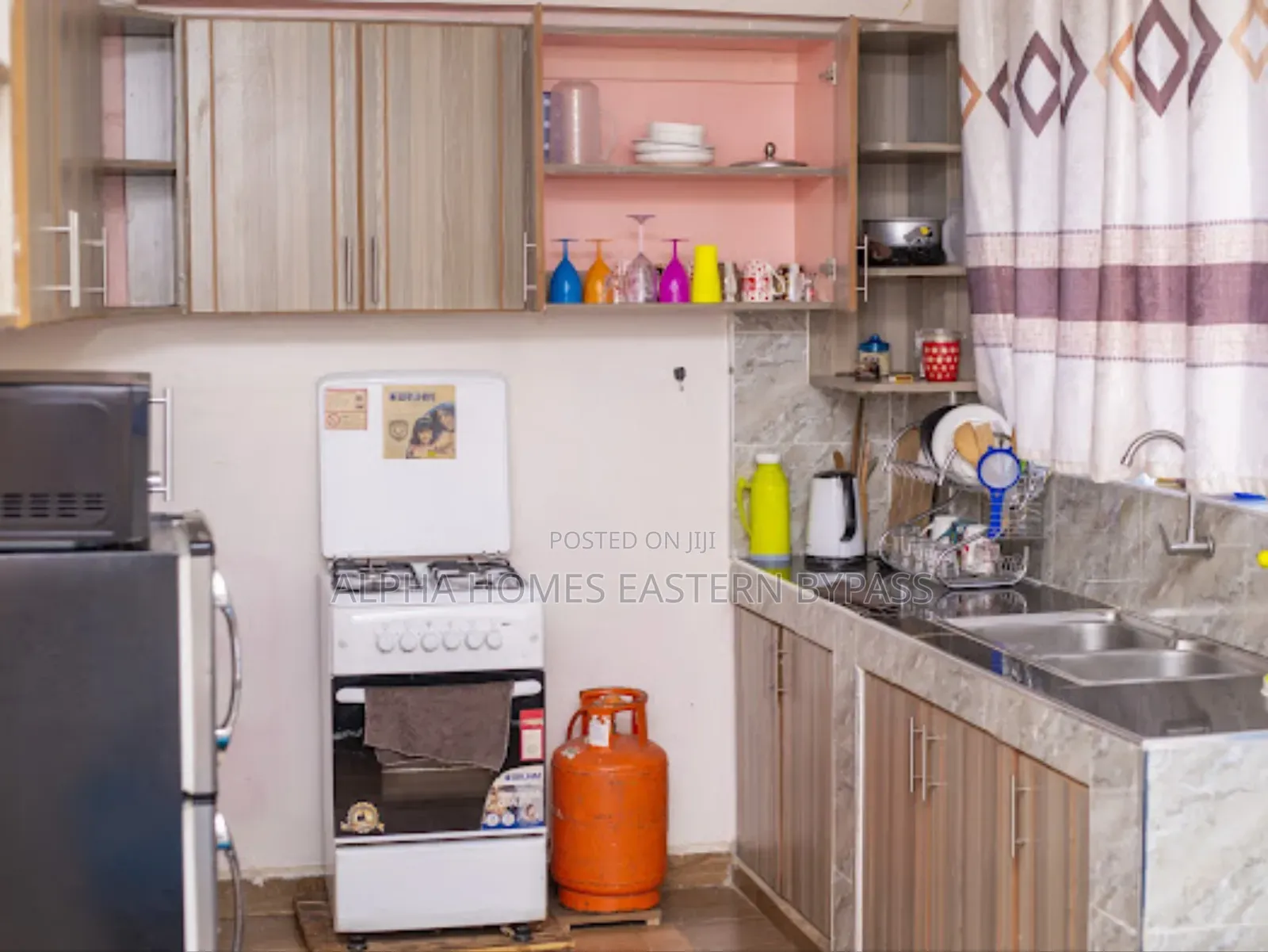 Luxurious Penthouse With Stunning Views Along Eastern Bypass in Kamakis