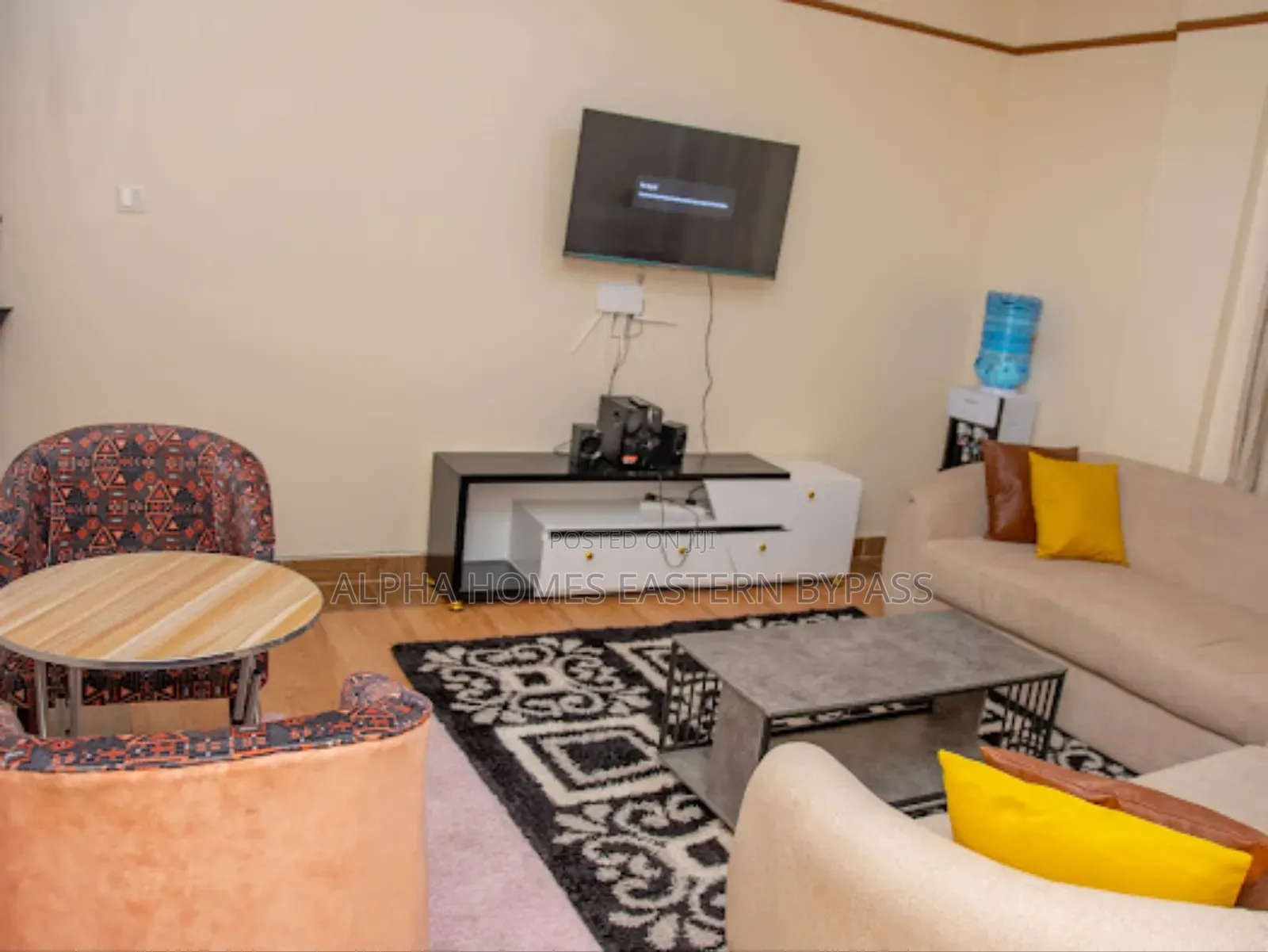 Modern 2-Bedroom Airbnb in Kamakis Stunning Northlands View in Kamakis
