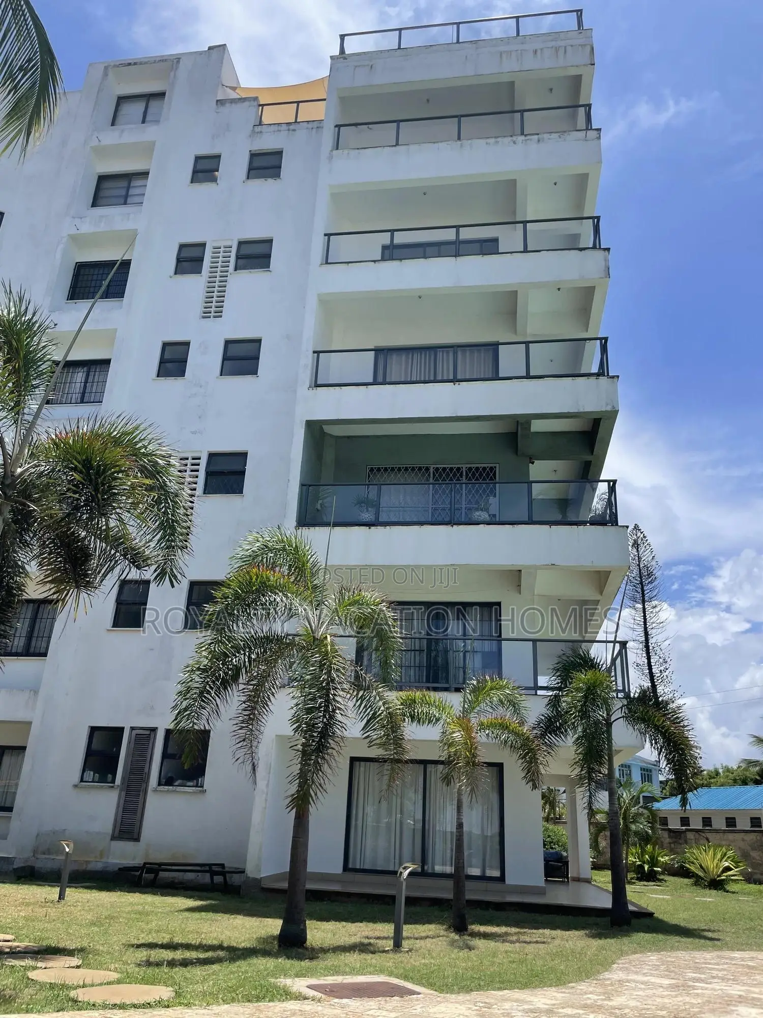 Beachfront 3-Bedroom Retreat in Mombasa on Airbnb in Bamburi Beach