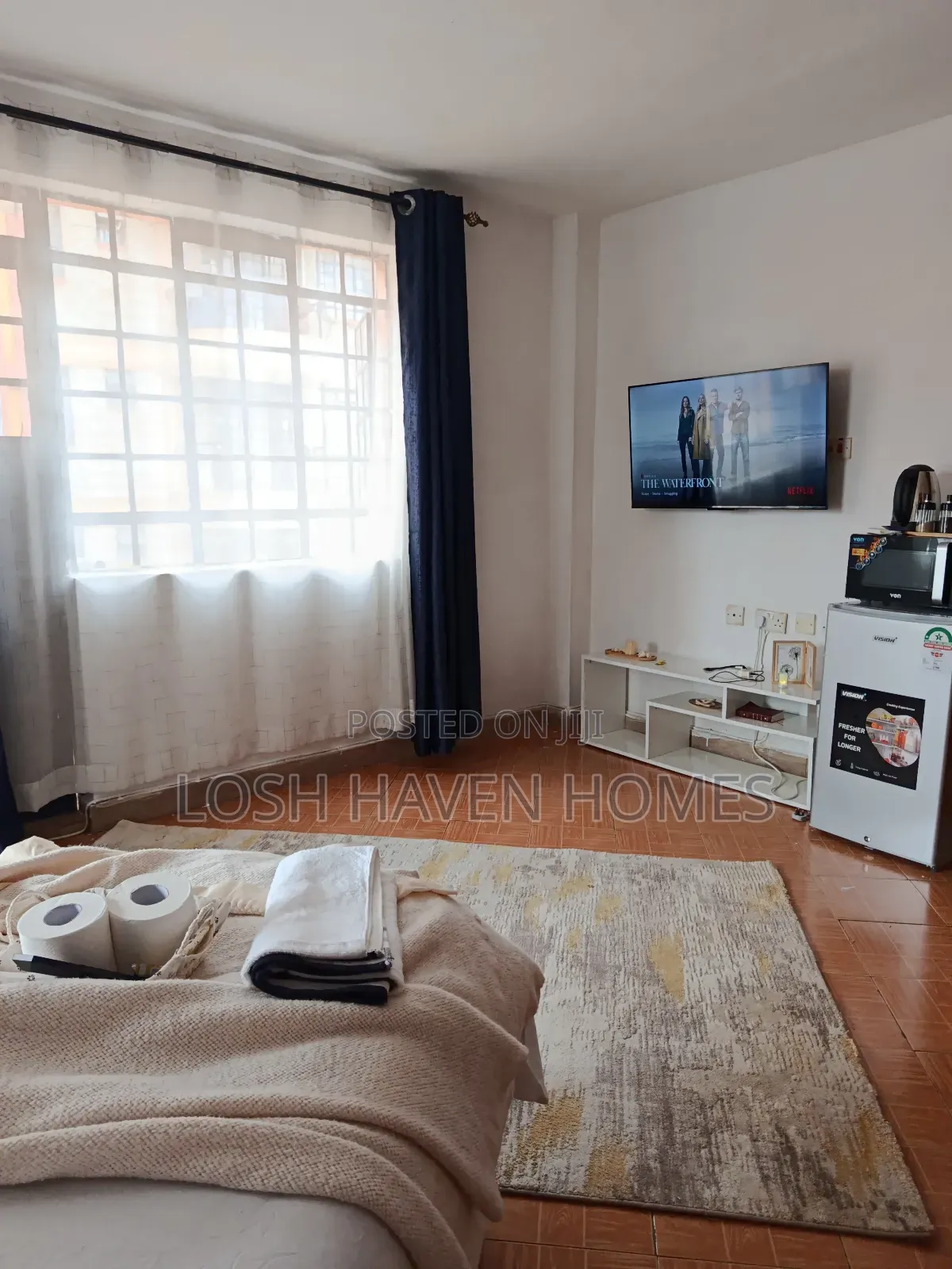 Blue Studio Airbnbin Nairobi Along TRM Drive Roysambu in Roysambu