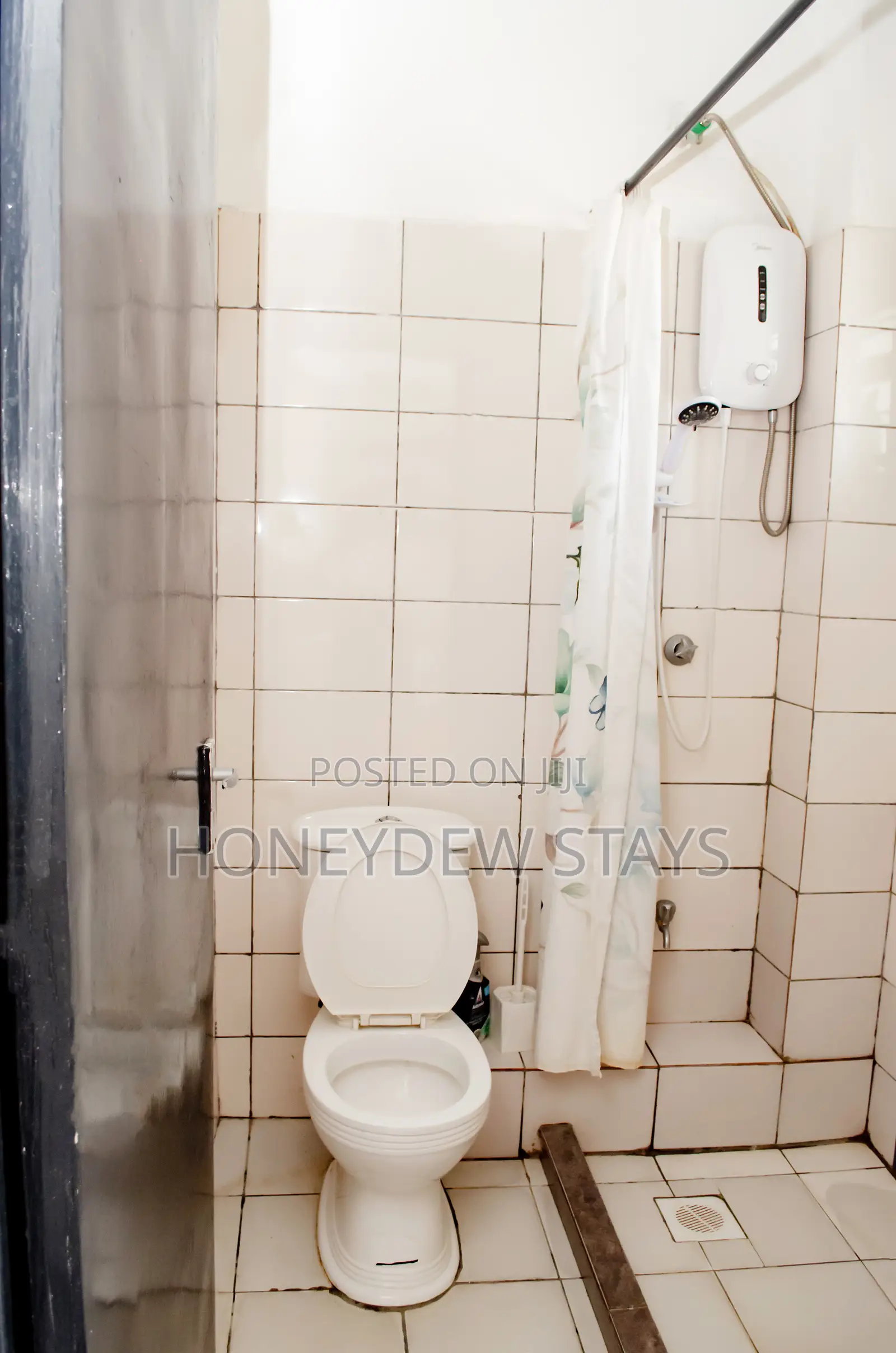 Executive Studio at Signature Mall Mombasa Road in DayStar Area