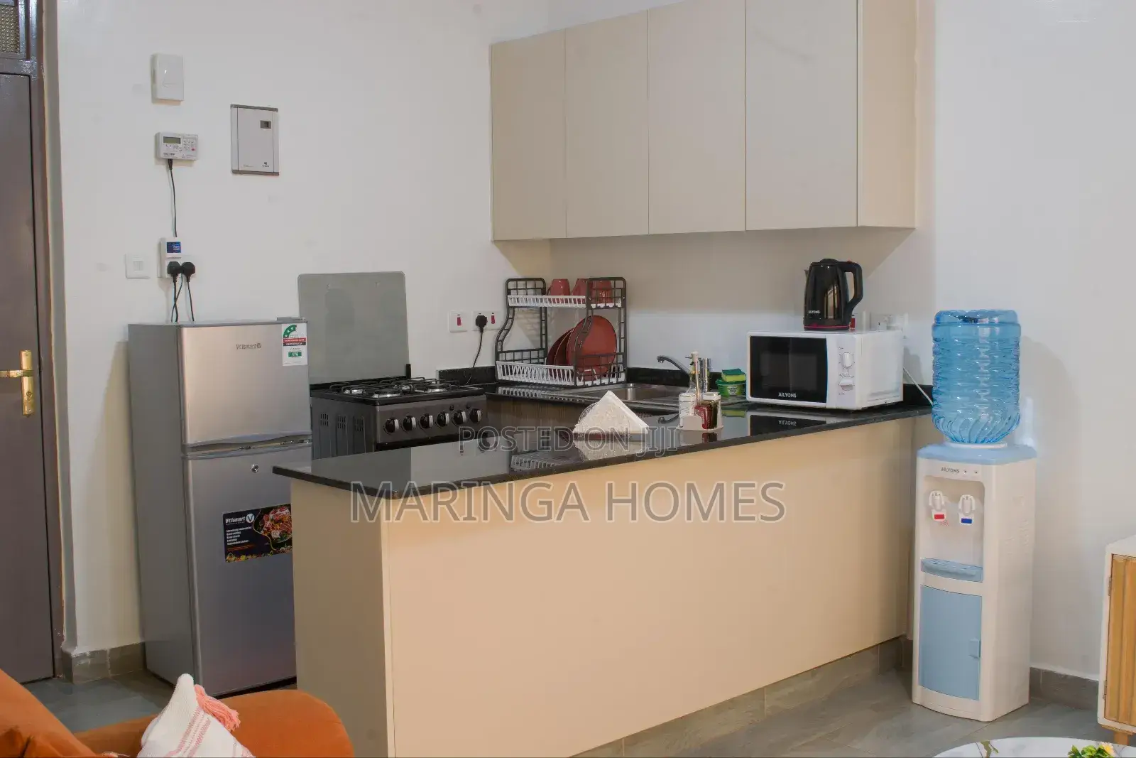 Modern Furnished Studio Airbnb in Ruaka in Ruaka