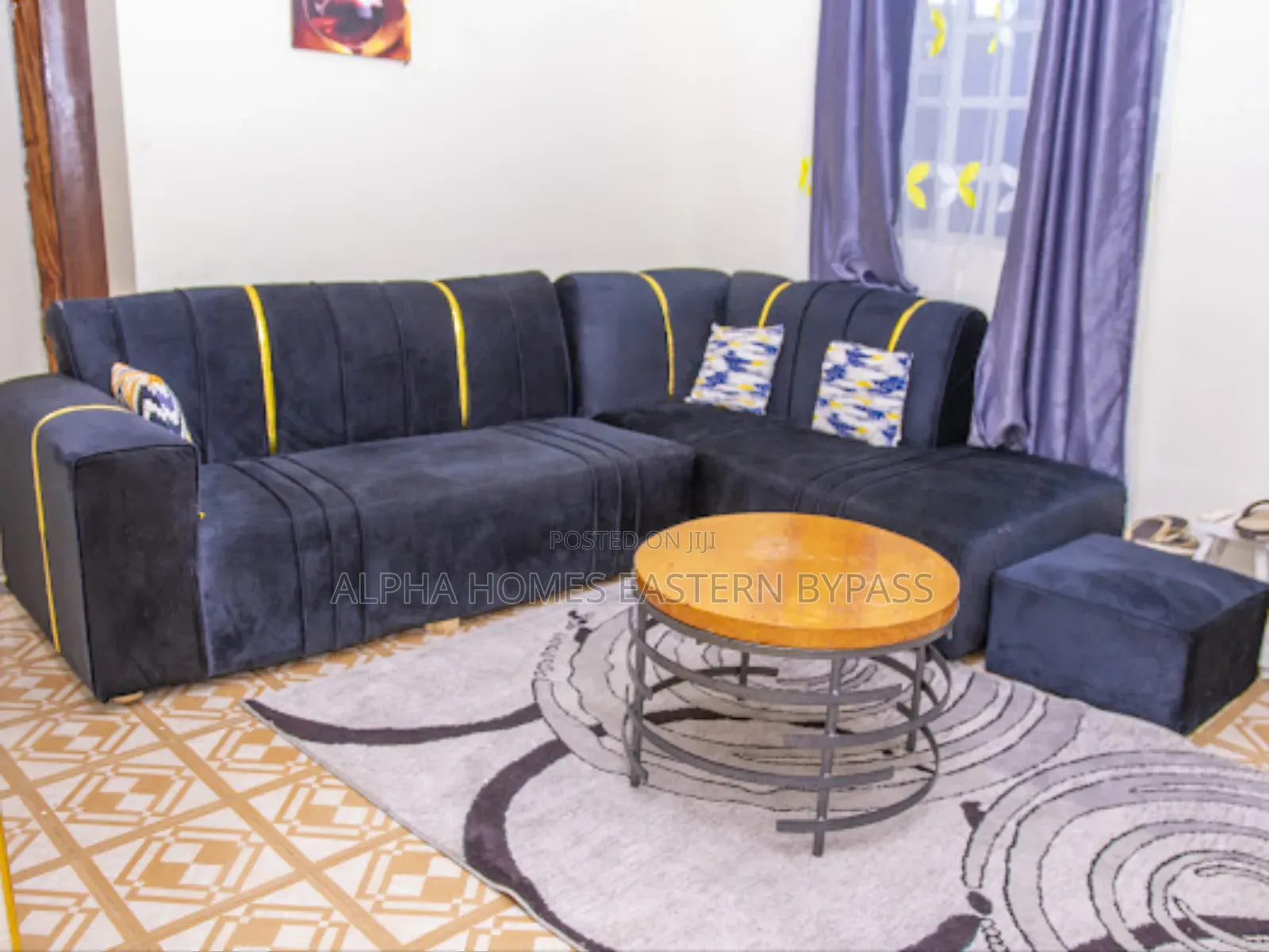 Contemporary City Escape: Fully Furnished One-Bedroom in Kamakis