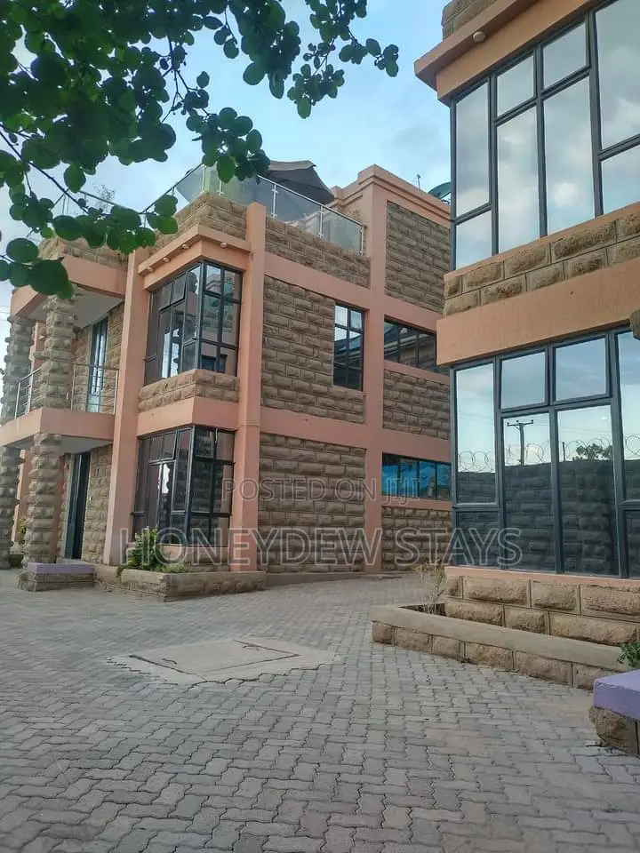 Cozy 8-Bedroom Furnished Maisonette in Athi River in DayStar Area