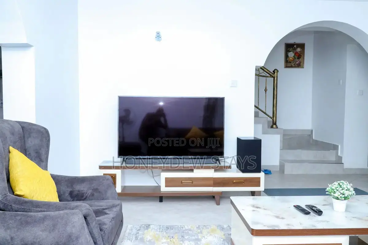 Cozy Furnished 4-Bedroom Maisonette Greenpark Estate in DayStar Area
