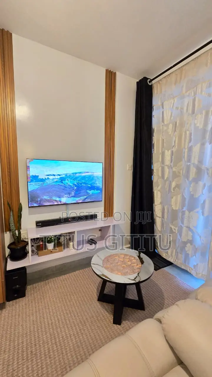 Beautiful Studio Airbnb in Roysambu | Stunning Interior | Furnished in Roysambu