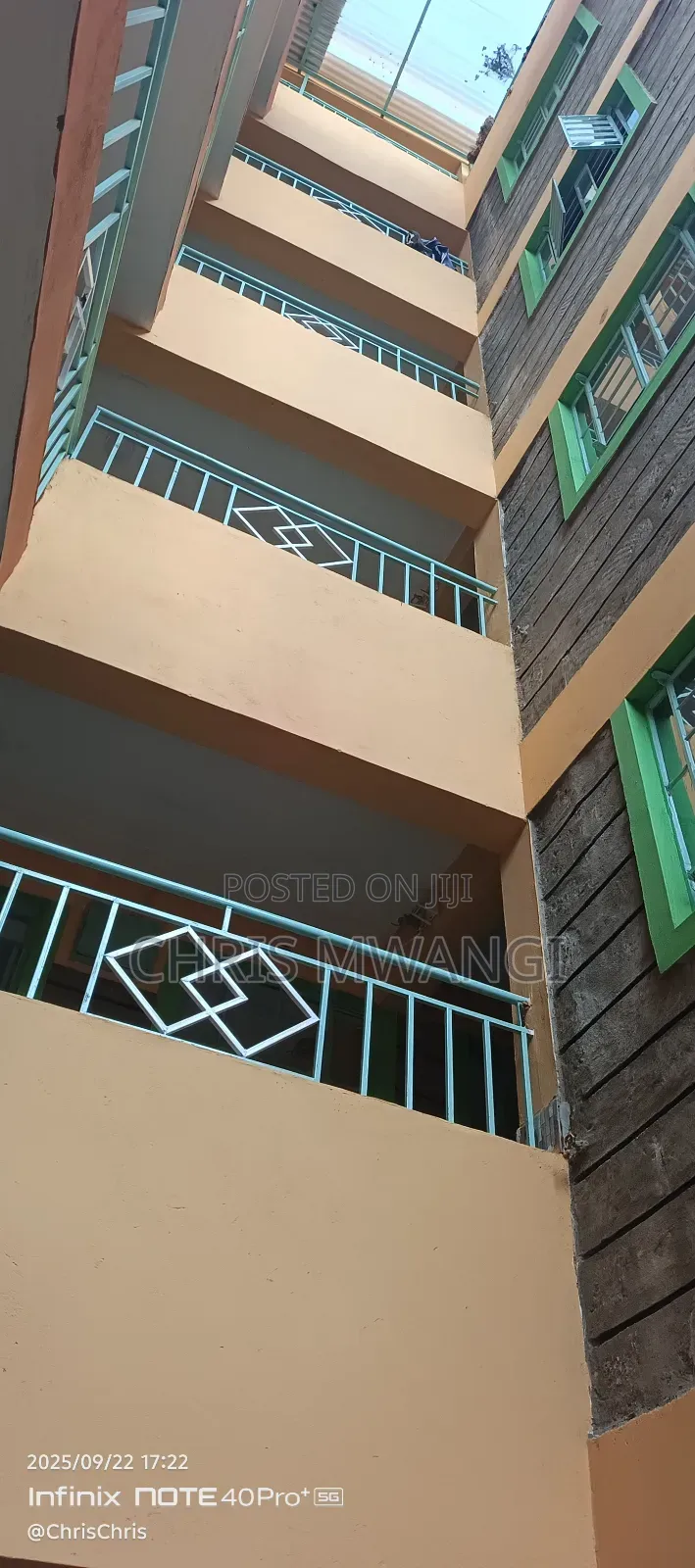 Furnished 1bdrm Block of Flats in Ngoingwa Estate for sale in Ngoingwa Estate
