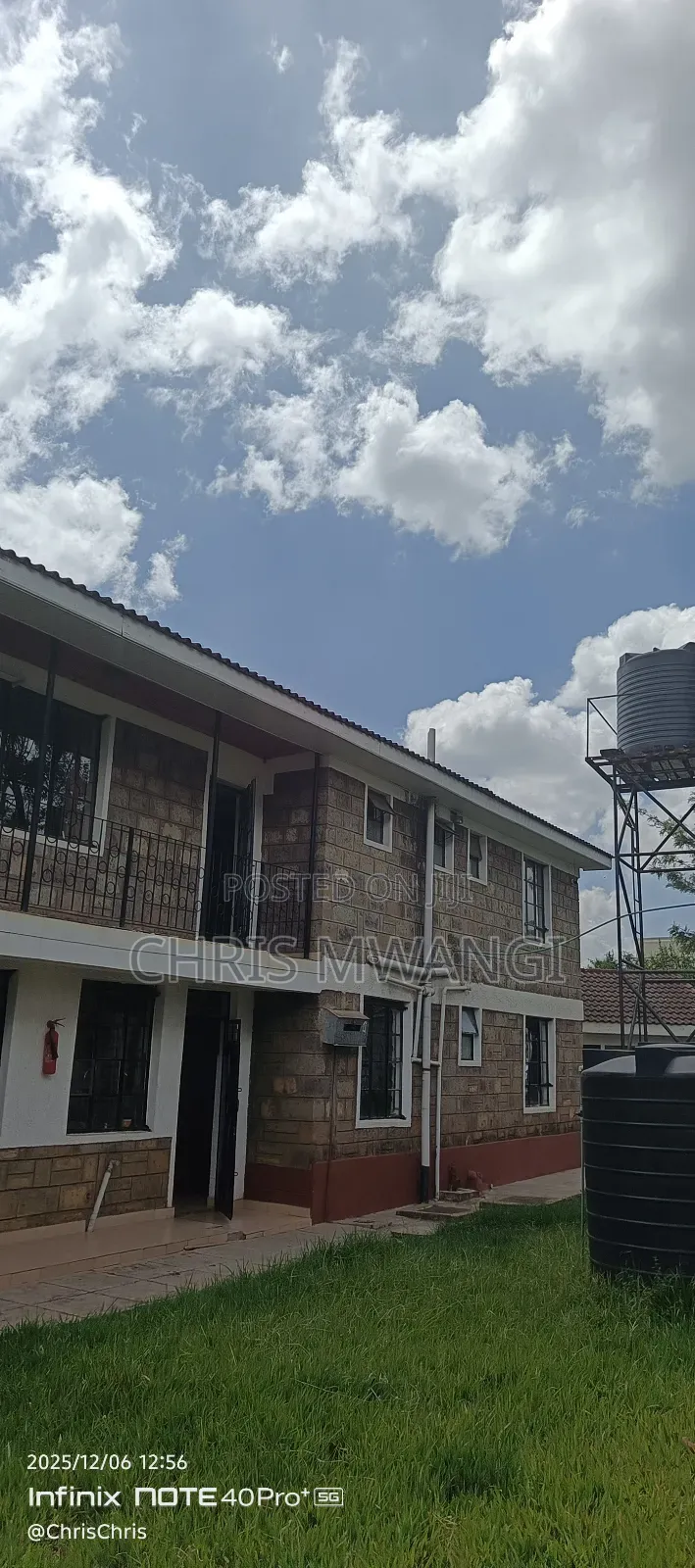 5bdrm Maisonette in Thome Estate for sale in Thome