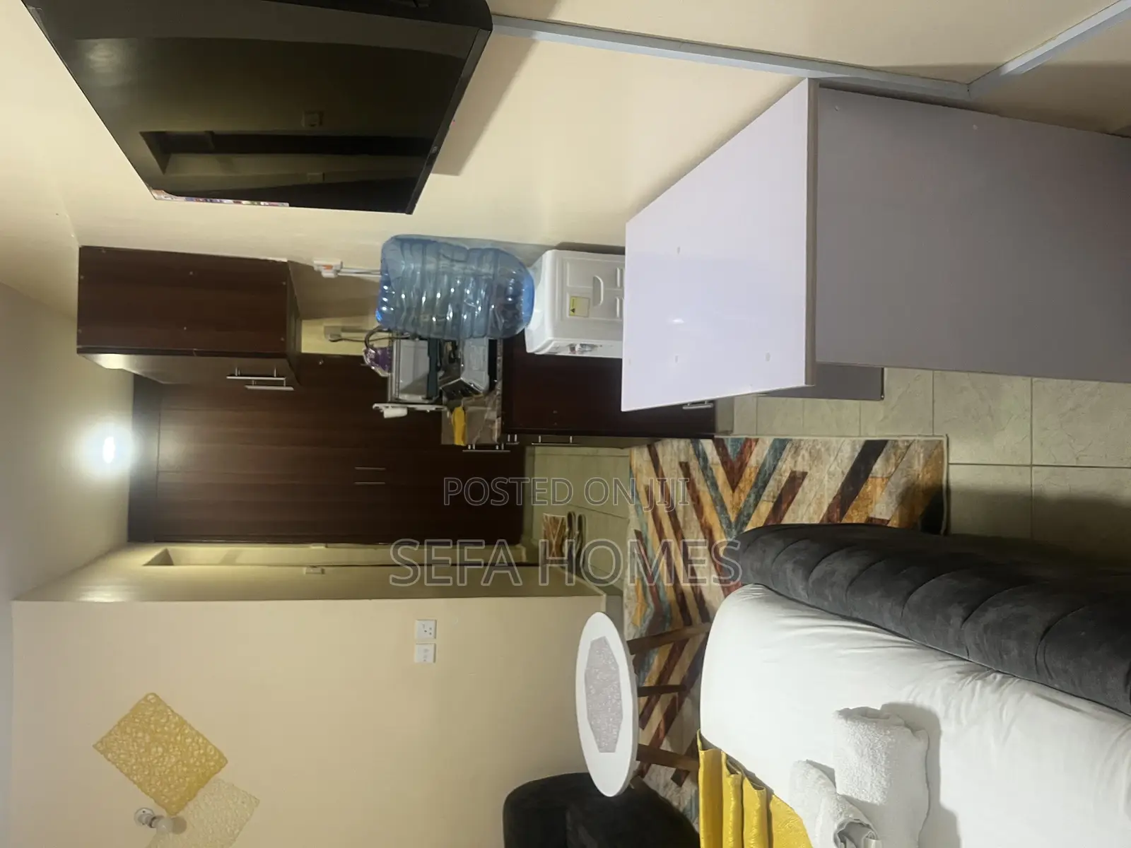 Beautifully Furnished Modern Studio Airbnb Ruaka in Ruaka