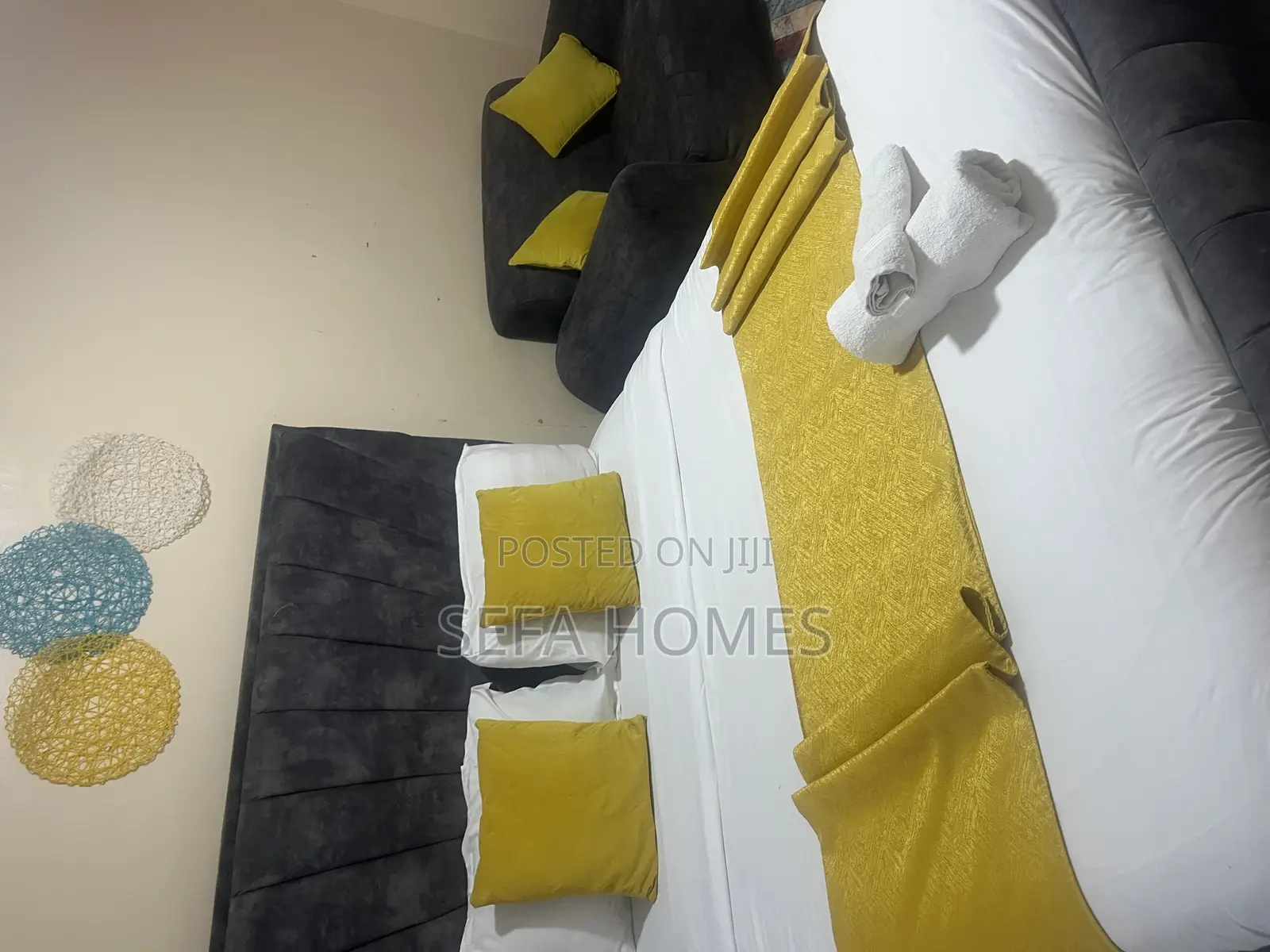 Beautifully Furnished Modern Studio Airbnb Ruaka in Ruaka